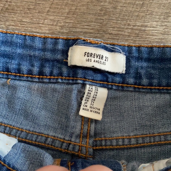 Jean shorts - Picture 2 of 3